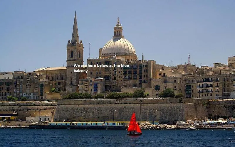 Valletta Central Sea View,Budget Apartment